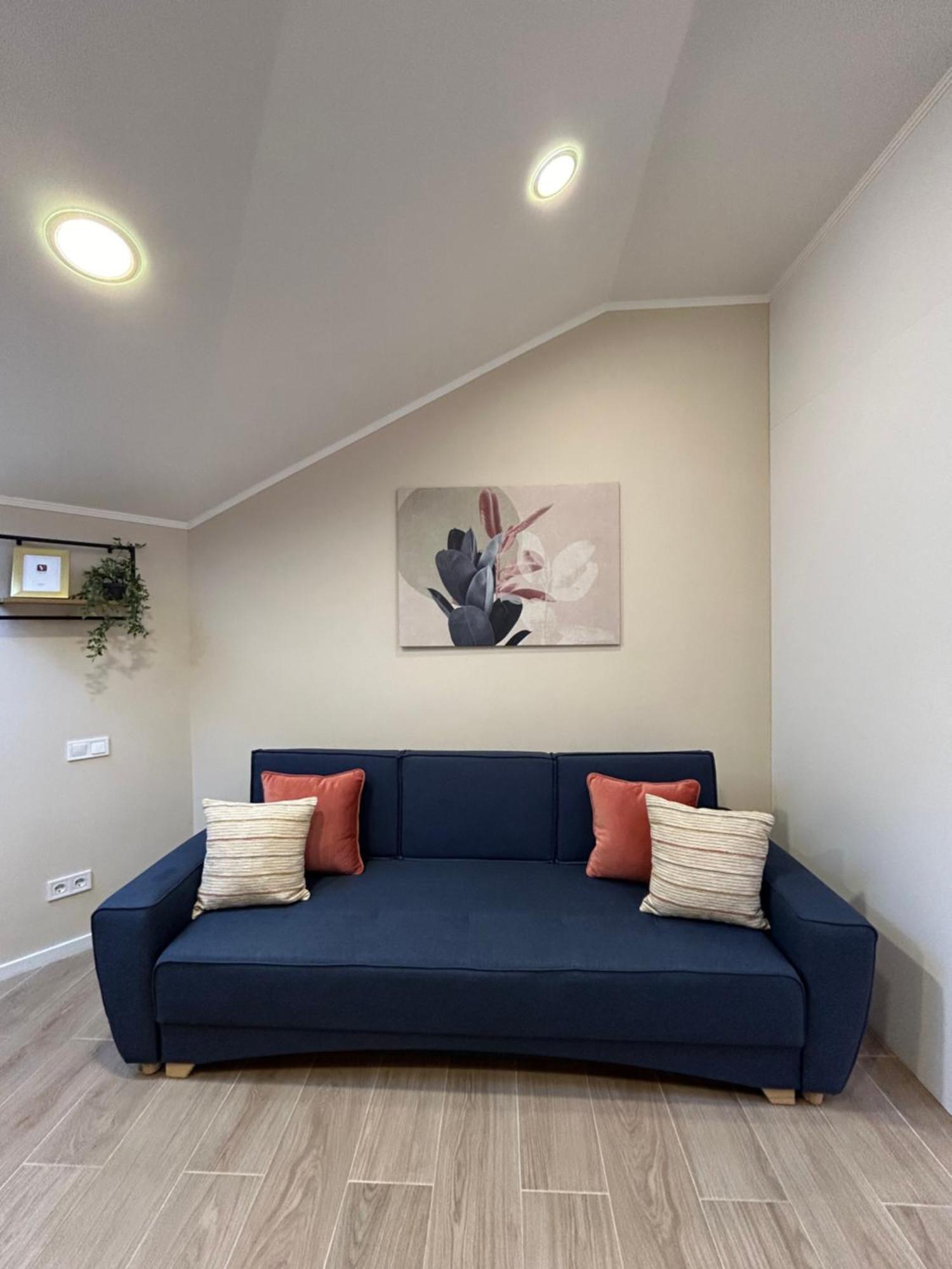 Modern Apartment In The City Center Lviv Exterior foto